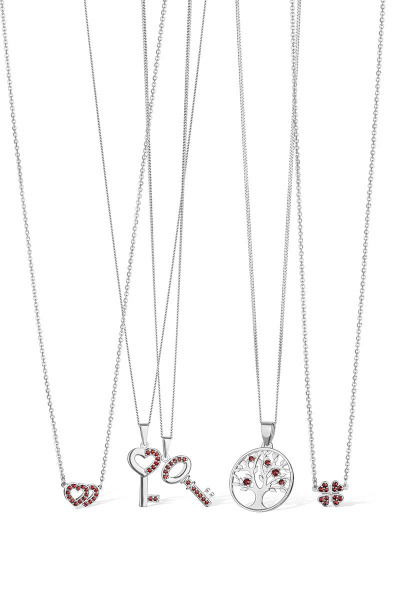 jewellery_bohemian_garnet_still_life_product_photography_03
